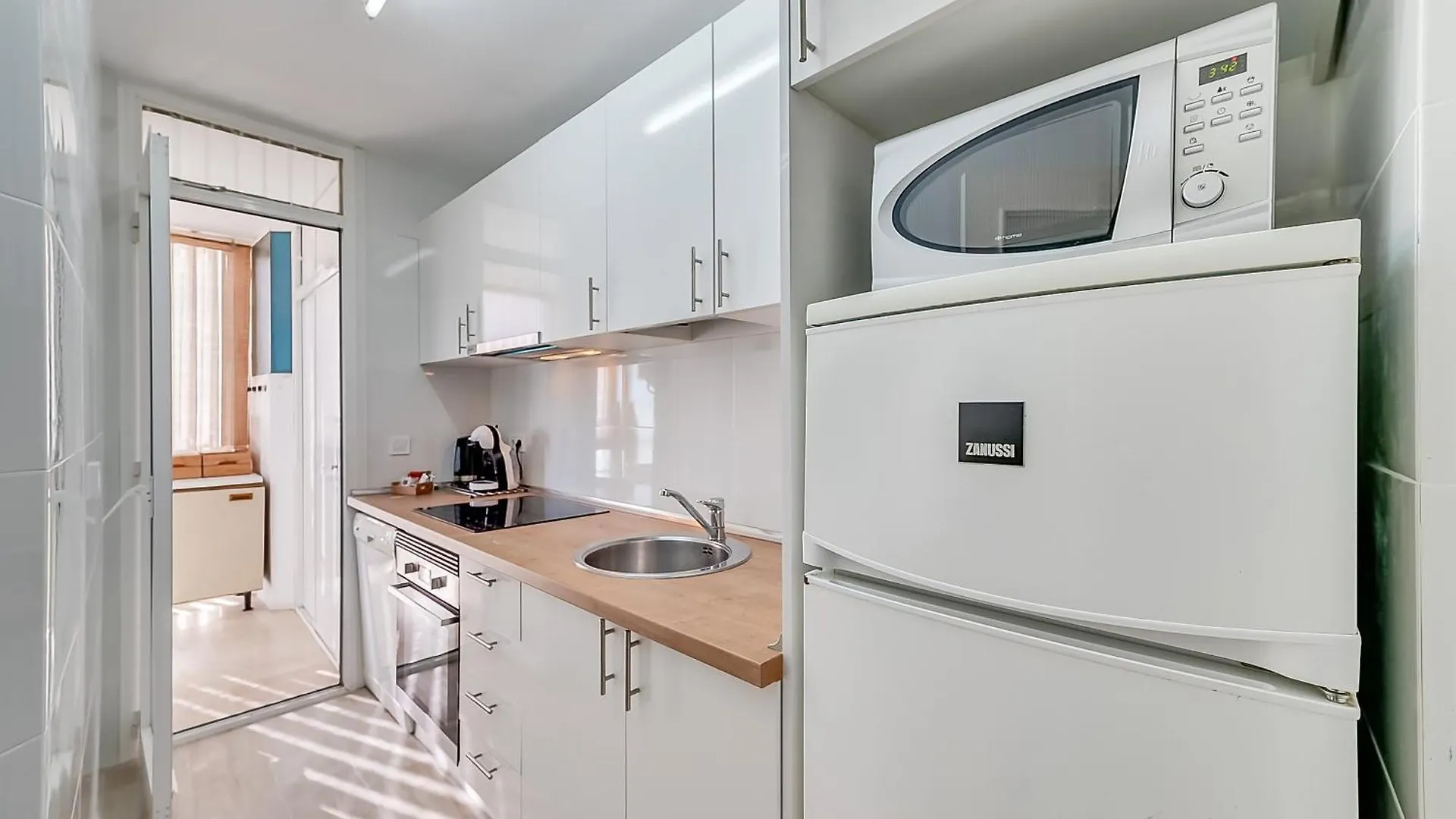 Apartamento LXR La Carihuela Sea Views 3Hab. Torremolinos España