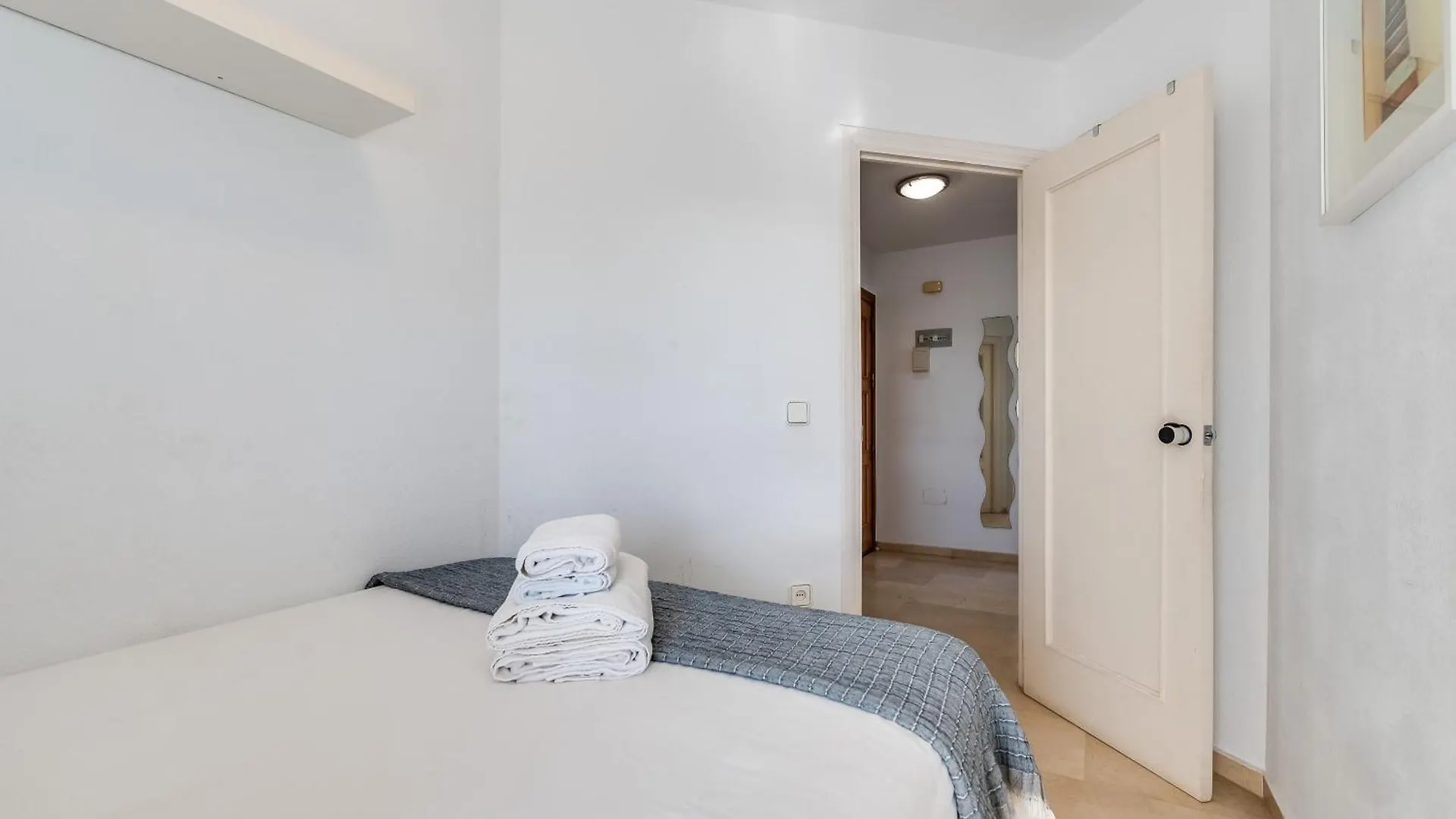 Apartamento LXR La Carihuela Sea Views 3Hab. Torremolinos España