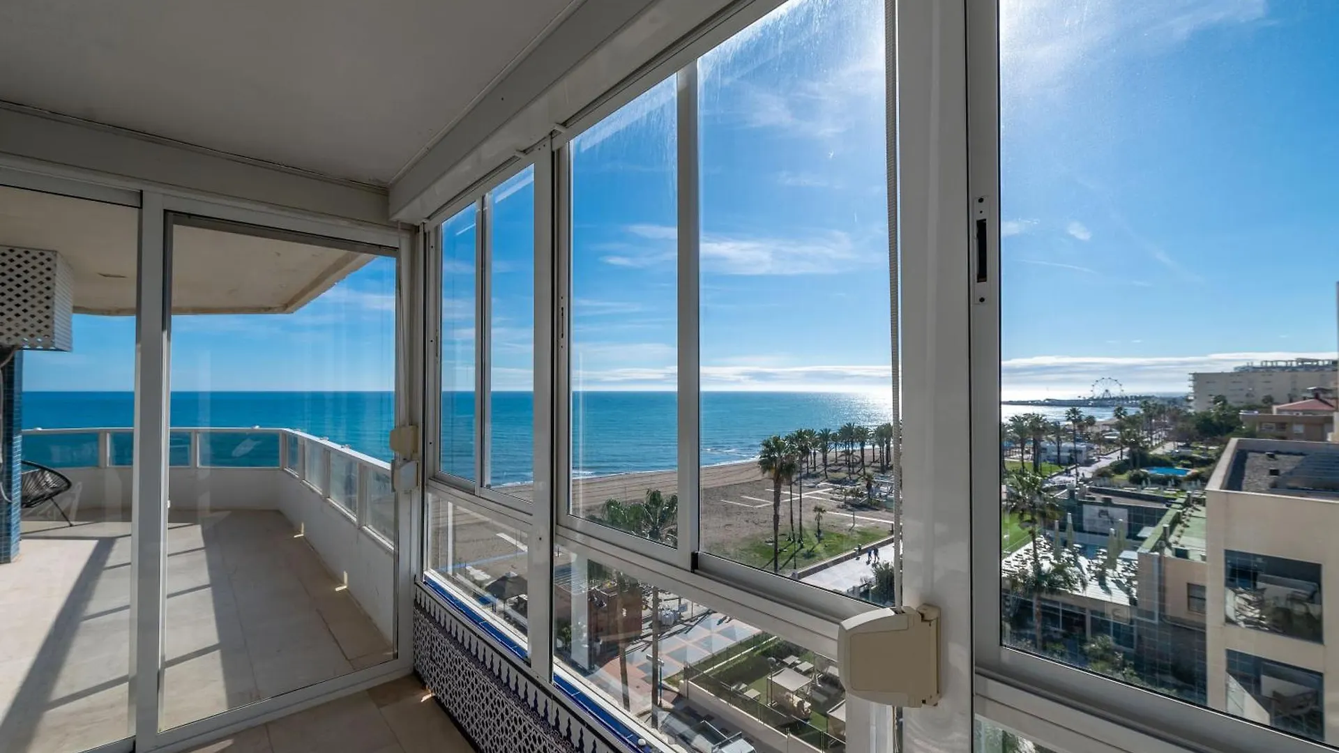 Apartamento LXR La Carihuela Sea Views 3Hab. Torremolinos 0*,  España